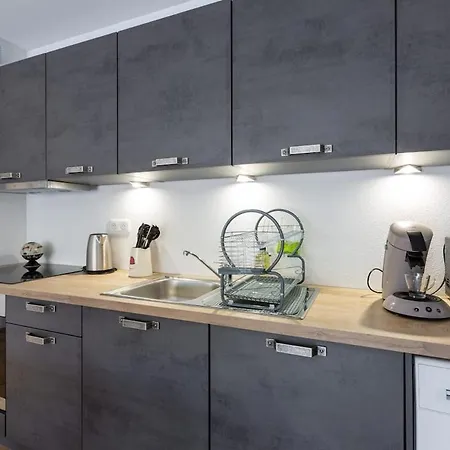 Magnifique 2 Pieces, Equipe, Terrasse Privee