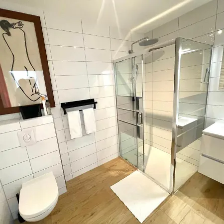 Magnifique 2 Pieces, Equipe, Terrasse Privee アパート