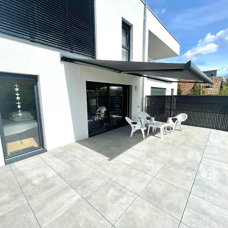 Magnifique 2 Pieces, Equipe, Terrasse Privee *